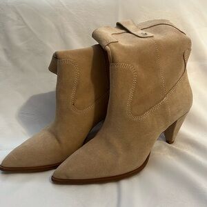 Larroudé Thelma Bootie SZ 10